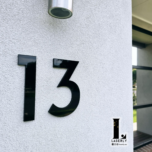 House Number (Black/White 6mm)